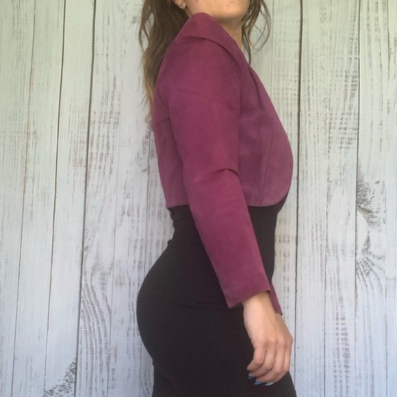 Danier Burgundy-Purple Cropped Suede Blazer Jacket - Picture 3 of 5